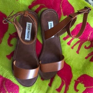 Strappy ankle sandals